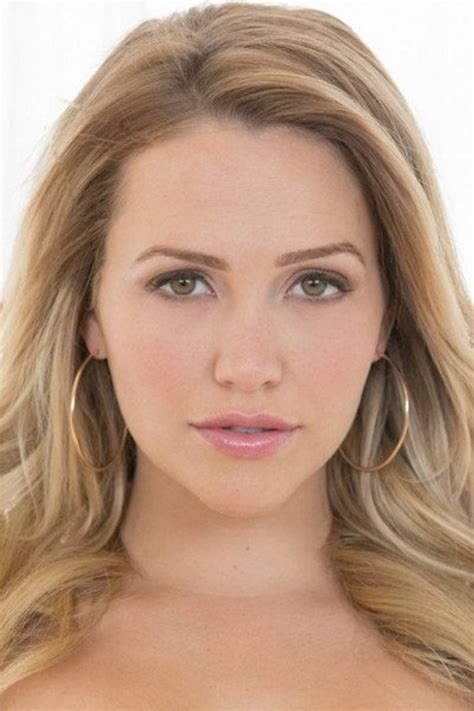 r/mia malkova|Mia Malkova Newest Porn Videos